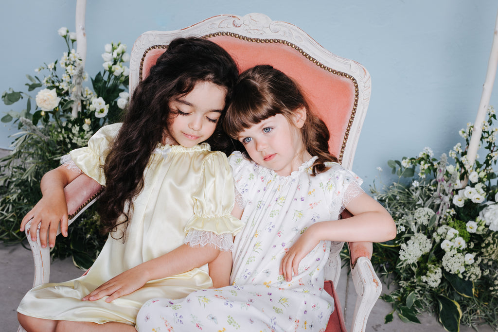 Vintage-inspired children’s nightdress Emilia 