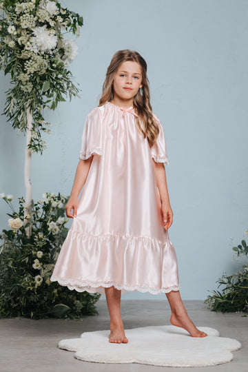 Luxurious girls' pink nightdress Agelea